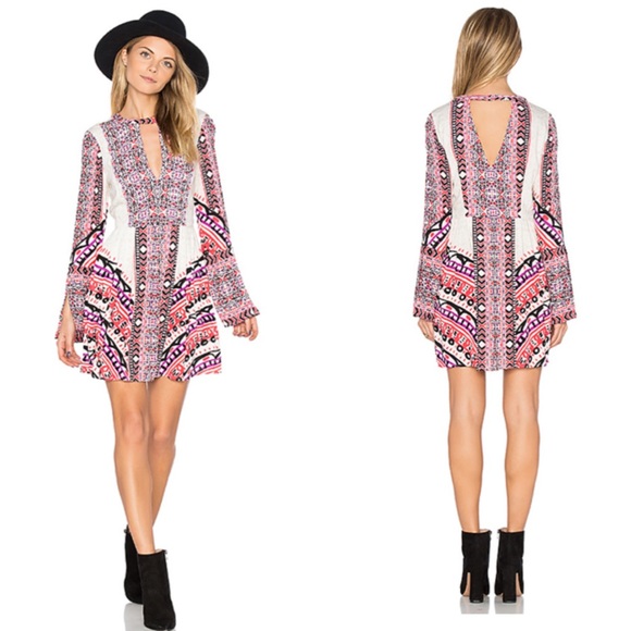 Free People Dresses & Skirts - FREE PEOPLE Teagen Boarder Printed Mini Dress